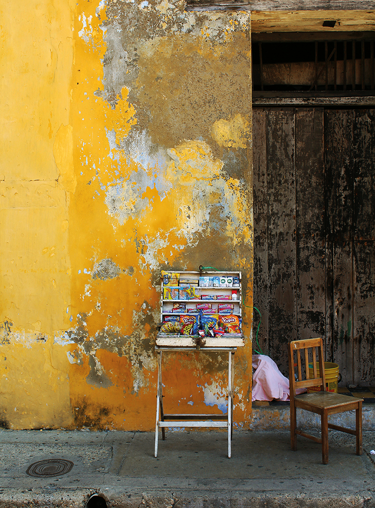 Street stall in Colombia, photograph by Russ Smith
